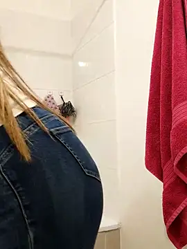 Daniela77771 online show from 04-28-26, 12:42