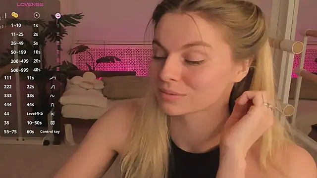 Snapshot of _faptax chatting on 01-29-25, 06:33 faptax online show from 01-29-25, 06:33