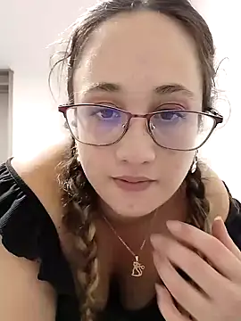 Snapshot of Karol_and_David_hotcouple chatting on 12-03-24, 01:30 Karol and David hotcouple online show from 12-03-24, 01:30