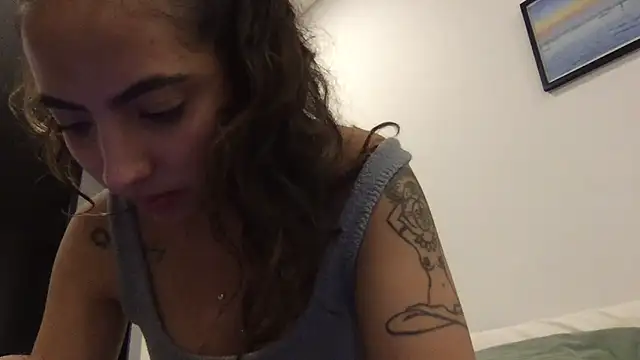 Sophi  a online show from 03-27-26, 12:38