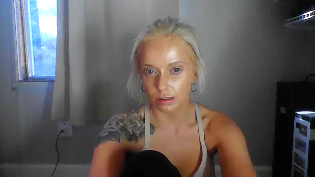 Snapshot of jaidenangel chatting on 04-10-26, 12:10 jaidenangel online show from 04-10-26, 12:10
