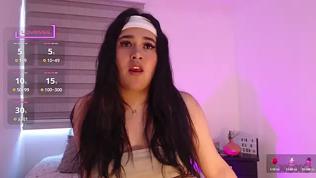 Megan FE online show from 03-11-25, 12:39