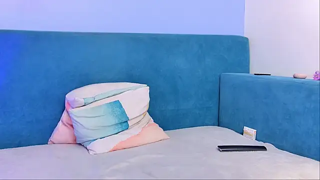 moon cake online show from 04-01-26, 01:41