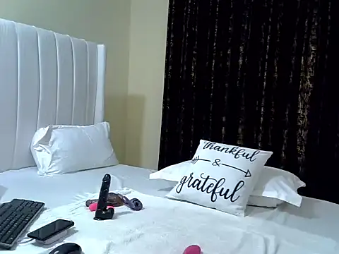 Snapshot of Baby_champagne_ chatting on 12-04-24, 01:25 Baby champagne online show from 12-04-24, 01:25