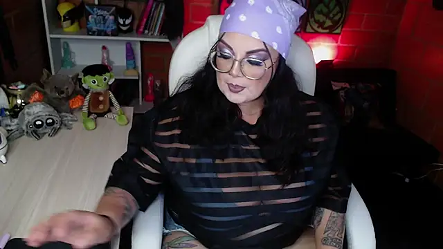 Snapshot of juliette_rd chatting on 02-25-25, 02:14 juliette rd online show from 02-25-25, 02:14