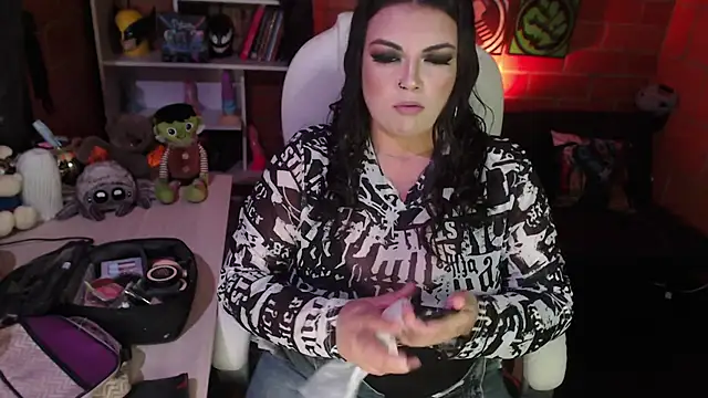 Snapshot of juliette_rd chatting on 03-16-25, 12:44 juliette rd online show from 03-16-25, 12:44