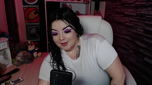 Snapshot of juliette_rd chatting on 07-30-26, 05:50 juliette rd online show from 07-30-26, 05:50