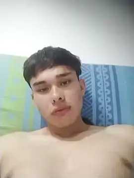 Snapshot of cristof_2000 chatting on 02-08-26, 06:28 cristof 2000 online show from 02-08-26, 06:28