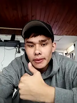 Snapshot of cristof_2000 chatting on 02-25-26, 03:21 cristof 2000 online show from 02-25-26, 03:21