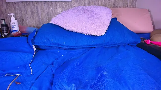 violett lo online show from 03-15-25, 09:19