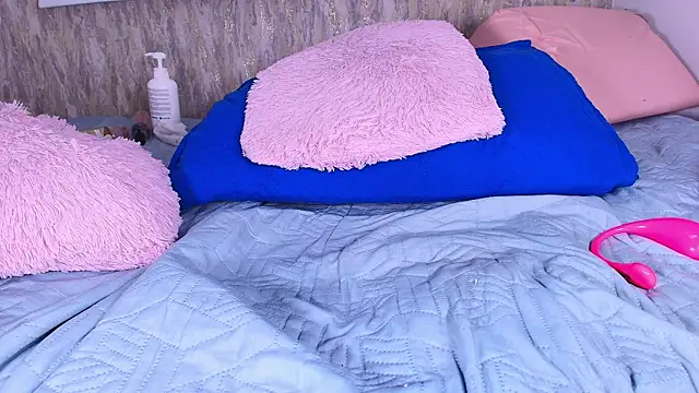 violett lo online show from 03-22-25, 09:13