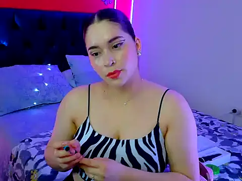 Snapshot of sweetfancyxoxxo chatting on 11-27-25, 07:49 sweetfancyxoxxo online show from 11-27-25, 07:49