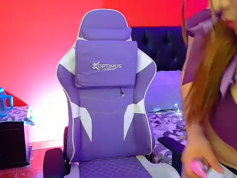 Snapshot of sweetfancyxoxxo chatting on 11-28-25, 07:49 sweetfancyxoxxo online show from 11-28-25, 07:49