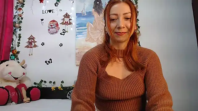 Snapshot of malusexy33 chatting on 12-25-24, 05:26 malusexy33 online show from 12-25-24, 05:26