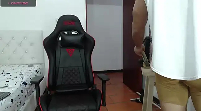 JoseRumbero26 online show from 03-05-25, 11:28