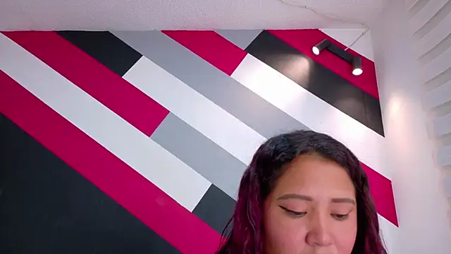 I am yours- online show from 11-24-25, 11:54