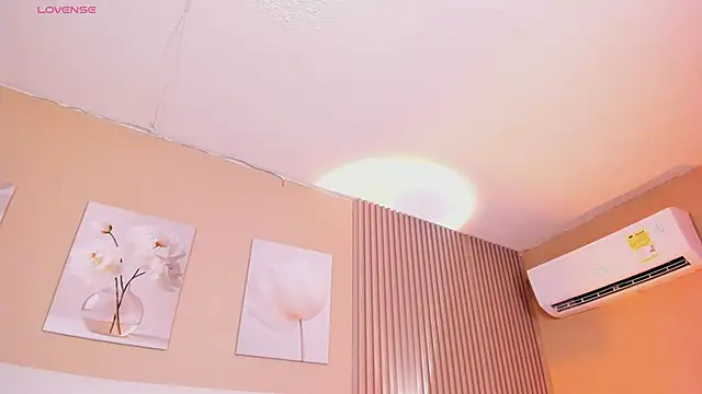 Lilly 2809  online show from 05-31-26, 04:31