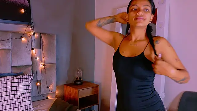 rachellmartinez online show from 10-22-25, 11:43