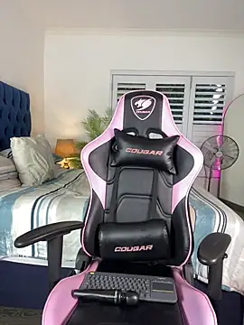 Stunning Booty online show from 03-10-26, 04:12