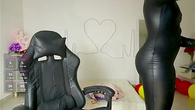 EmmaSanzz  online show from 09-26-25, 11:47