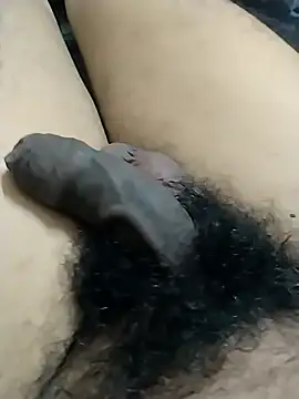 Snapshot of sravan357 chatting on 11-21-25, 12:59 sravan357 online show from 11-21-25, 12:59