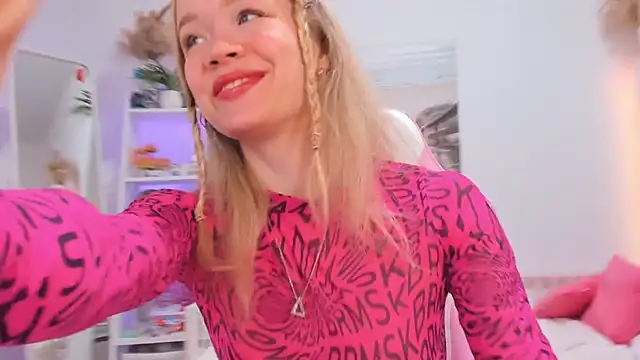 Snapshot of Lily_Young chatting on 03-02-25, 03:56 Lily Young online show from 03-02-25, 03:56