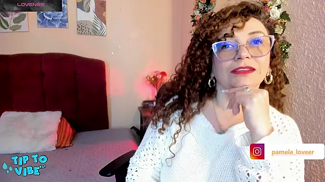 Snapshot of pamela_bell chatting on 01-20-25, 04:45 pamela bell online show from 01-20-25, 04:45