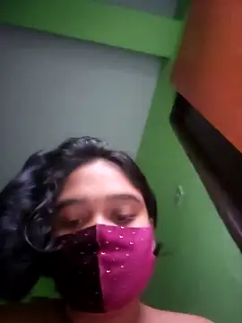 Snapshot of Kotha_-Moni chatting on 04-28-26, 02:27 Kotha -Moni online show from 04-28-26, 02:27