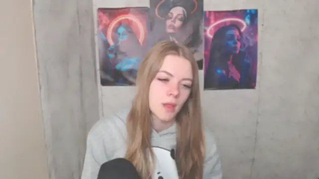 AliceFlirtt  online show from 11-24-25, 09:20