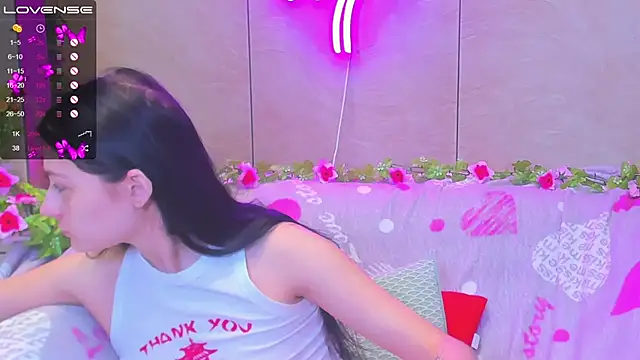 Vanessa Florence online show from 03-12-25, 12:42