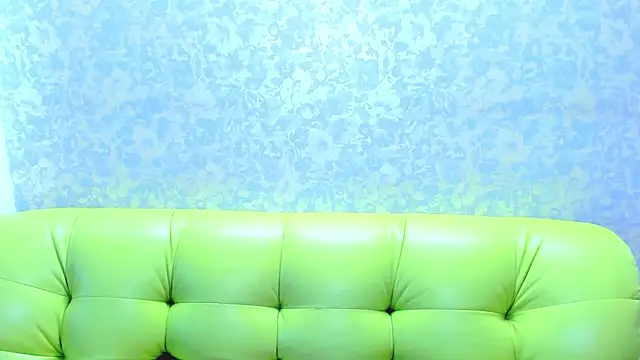 Vanessa Florence online show from 07-17-26, 01:12