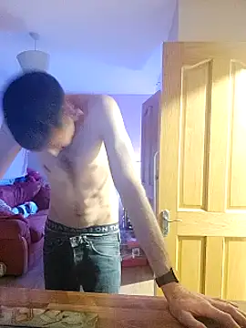 Snapshot of irishtommy1986 chatting on 12-25-24, 10:37 irishtommy1986 online show from 12-25-24, 10:37