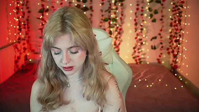 your favoritegirls online show from 03-17-26, 05:27