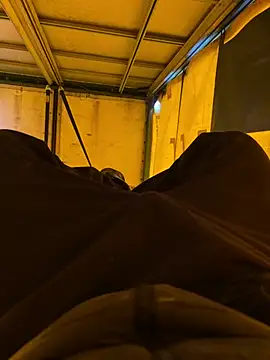 Snapshot of cussy007 chatting on 12-17-24, 12:22 cussy007 online show from 12-17-24, 12:22