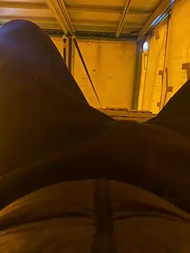 Snapshot of cussy007 chatting on 01-20-25, 01:21 cussy007 online show from 01-20-25, 01:21