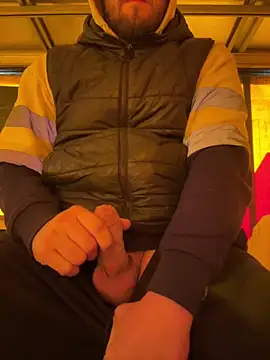 Snapshot of cussy007 chatting on 01-29-25, 02:00 cussy007 online show from 01-29-25, 02:00