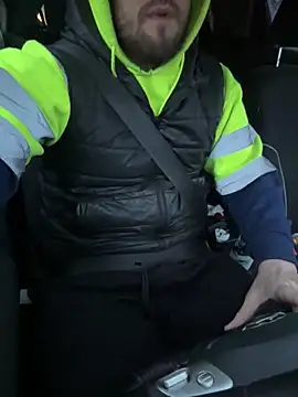 Snapshot of cussy007 chatting on 02-24-25, 07:00 cussy007 online show from 02-24-25, 07:00