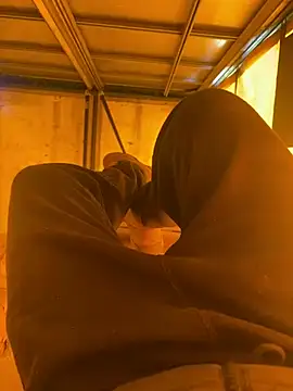 Snapshot of cussy007 chatting on 02-28-25, 10:09 cussy007 online show from 02-28-25, 10:09