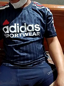 Snapshot of Vvvvvieett chatting on 10-07-25, 12:41 Vvvvvieett online show from 10-07-25, 12:41