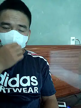 Snapshot of Vvvvvieett chatting on 10-10-25, 05:28 Vvvvvieett online show from 10-10-25, 05:28