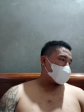 Snapshot of Vvvvvieett chatting on 10-24-25, 01:18 Vvvvvieett online show from 10-24-25, 01:18