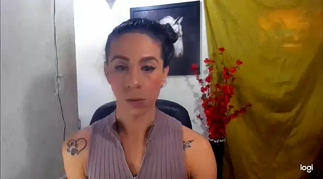 Snapshot of juanblakbigcock chatting on 01-31-25, 03:44 juanblakbigcock online show from 01-31-25, 03:44