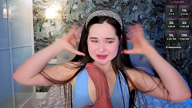 Snapshot of KateBleare chatting on 02-27-26, 05:46 KateBleare online show from 02-27-26, 05:46