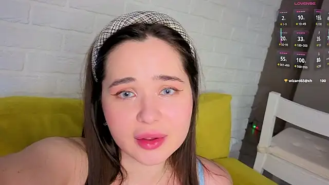 KateBleare online show from 03-09-26, 05:28