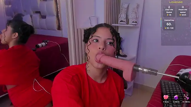 PittAndLunaa online show from 11-15-25, 01:07