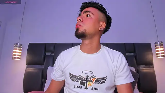 PittAndLunaa online show from 01-18-26, 01:04