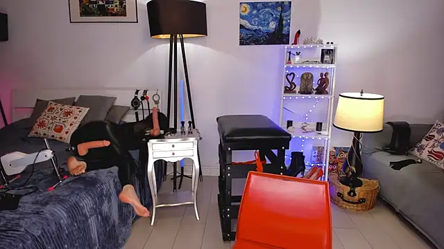 MissAliciaFD online show from 11-23-25, 11:21