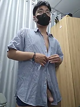 Snapshot of xboyvn9 chatting on 10-19-25, 04:18 xboyvn9 online show from 10-19-25, 04:18