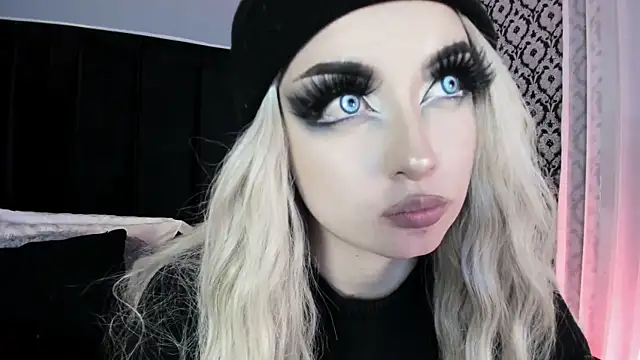 Adeelinee online show from 04-09-26, 07:41