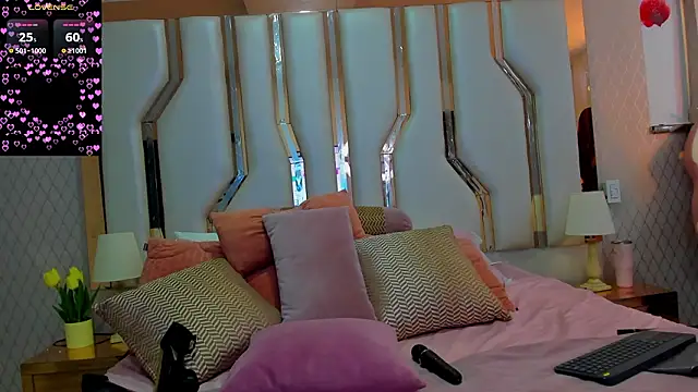 Victoriarouss- online show from 02-15-26, 10:28